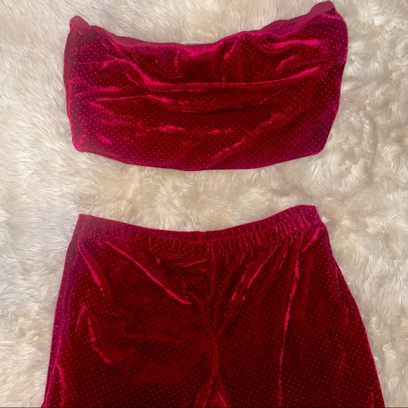 🌺🍇2 pc Cranberry Splash Velour Set🍇🌺